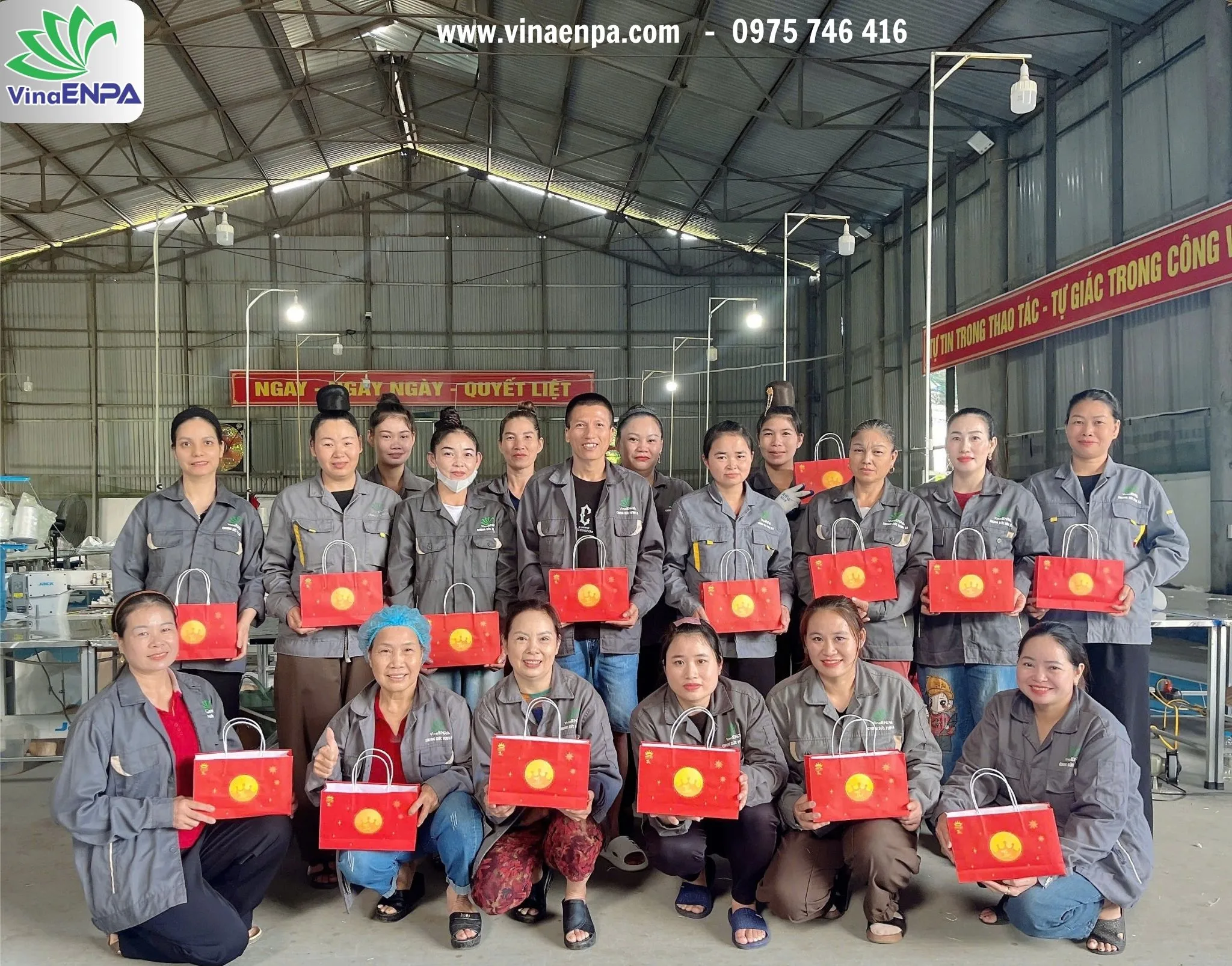 VinaENPA Trao Quà Trung Thu Cho Công Nhân Viên Năm 2026