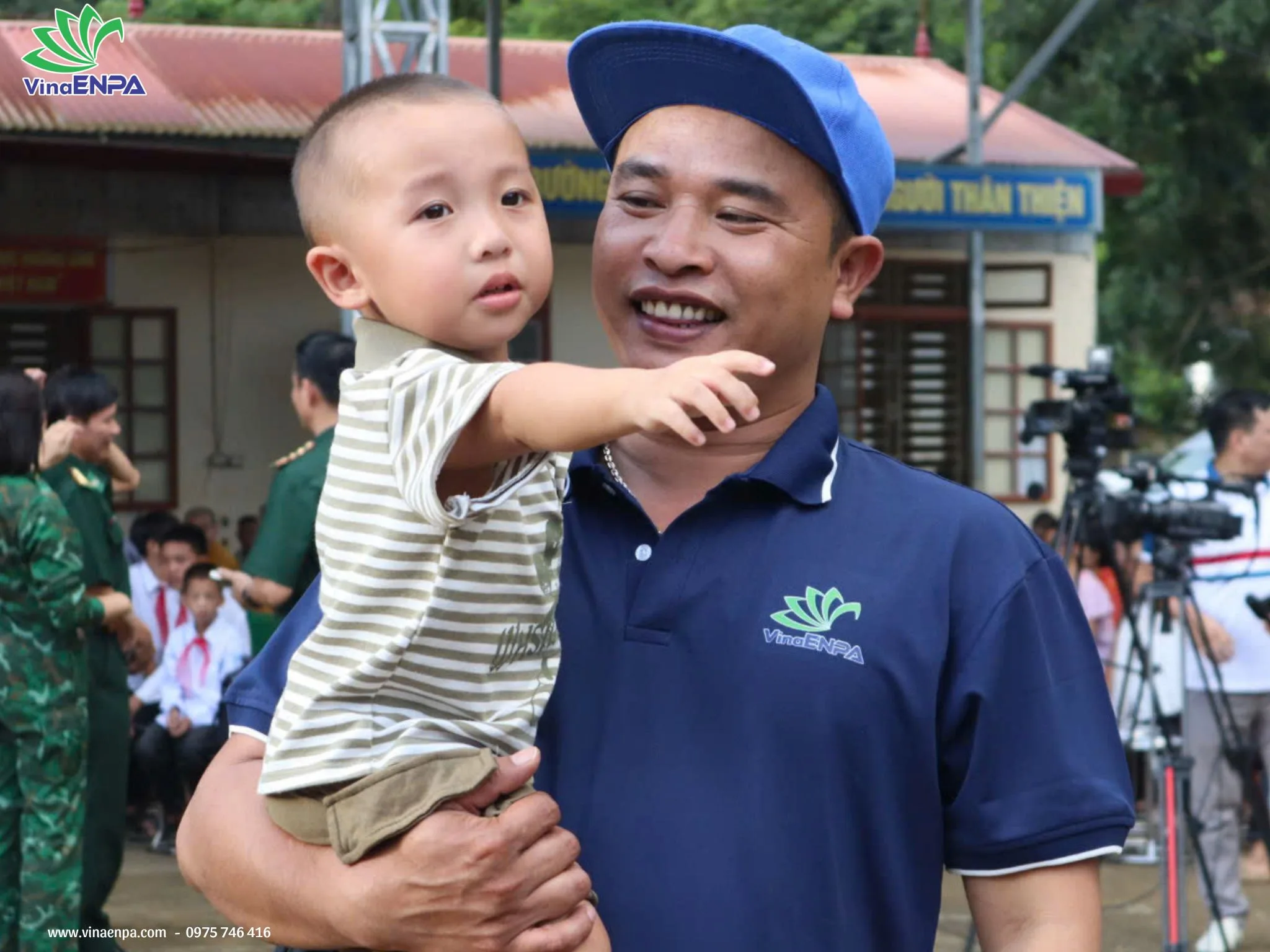 VinaENPA đồng hành chương trình Trung Thu Biên Cương